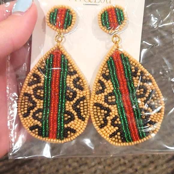 Beaded Leopard Earrings - Picture 2 of 2